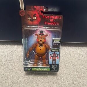 Five Nights at Freddy's - 5” Toy Freddy with Jump-Scare Action Jazwares